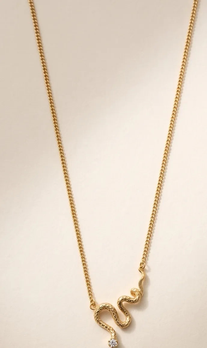 Golden Serpentine Sparkle Pendant Chain